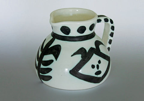 Pablo Picasso - Têtes - Terre de faience pitcher. 1953
