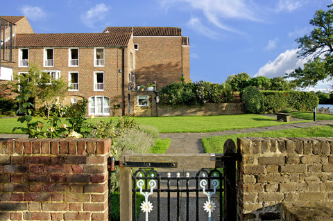 Chiswick Staithe - Finest London Riverside Properties